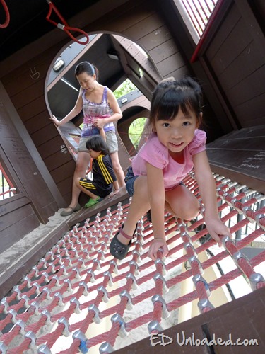 train obstacles thumb Top 5 places to bring your kids in Singapore